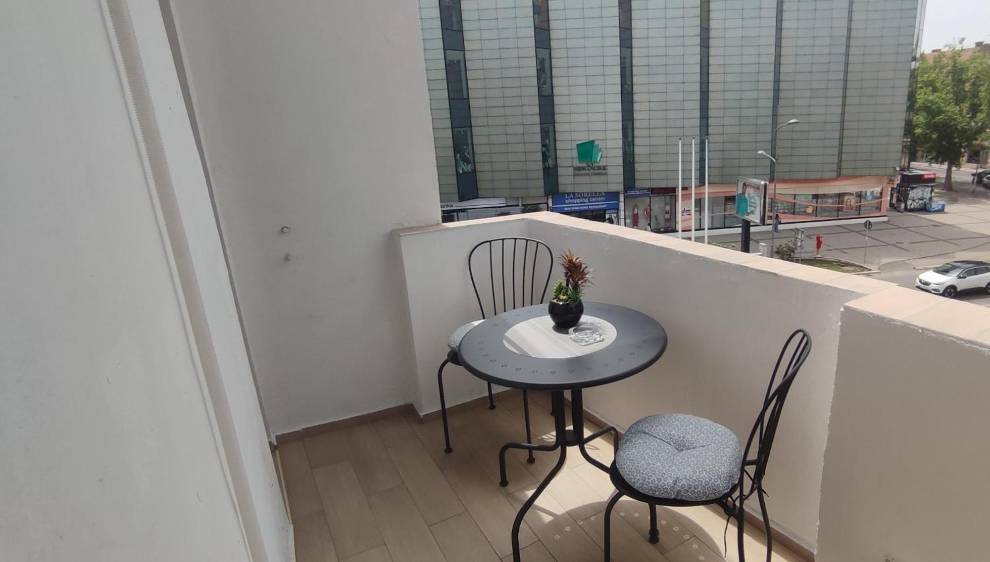 Apartman Menrat Novi Sad Bagian luar foto